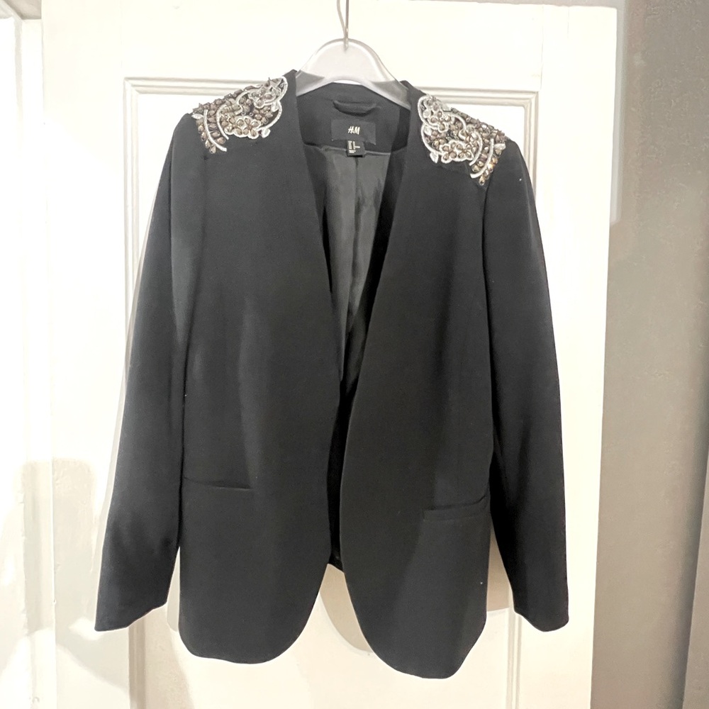 H&M embellished shoulder blazer - Picture 1 of 4